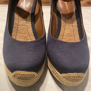 BCBG navy wedge shoe